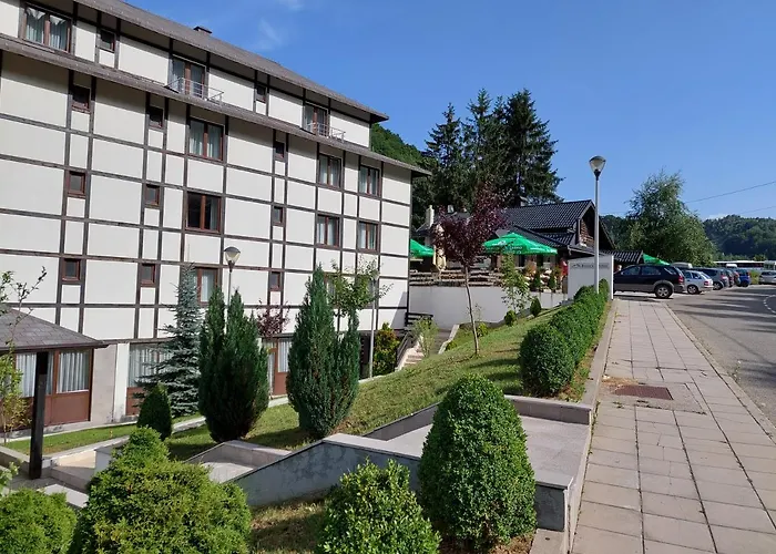 Brzece Center Studio Mitrovski Gondola 300M